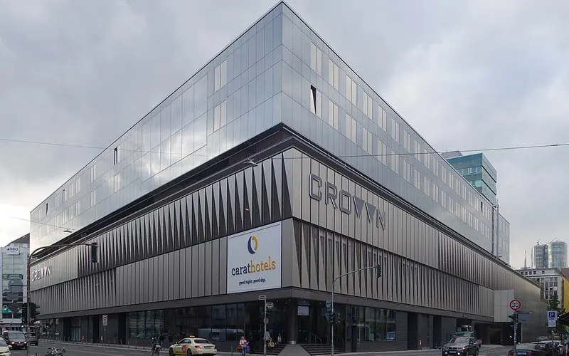 Das CROWN Center, der Standort des Restaurants Setzkasten.